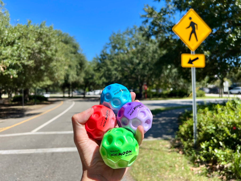 MINI MOON BALL