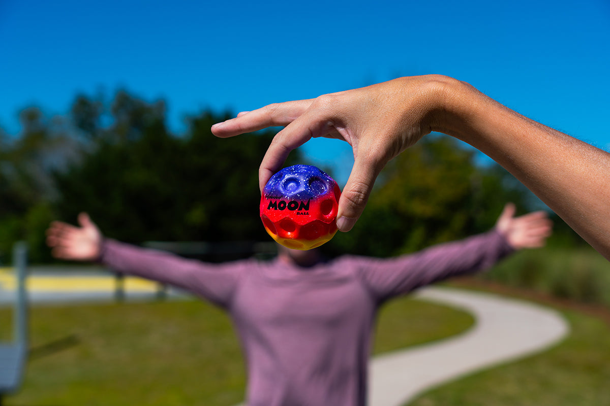 RAINBOW GRADIENT MOON BALLS